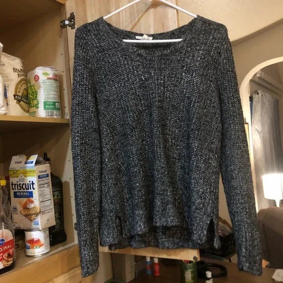 A smaller Eileen Fisher which makes your body relaxed and you are well-dressed! - Picture 2 of 2